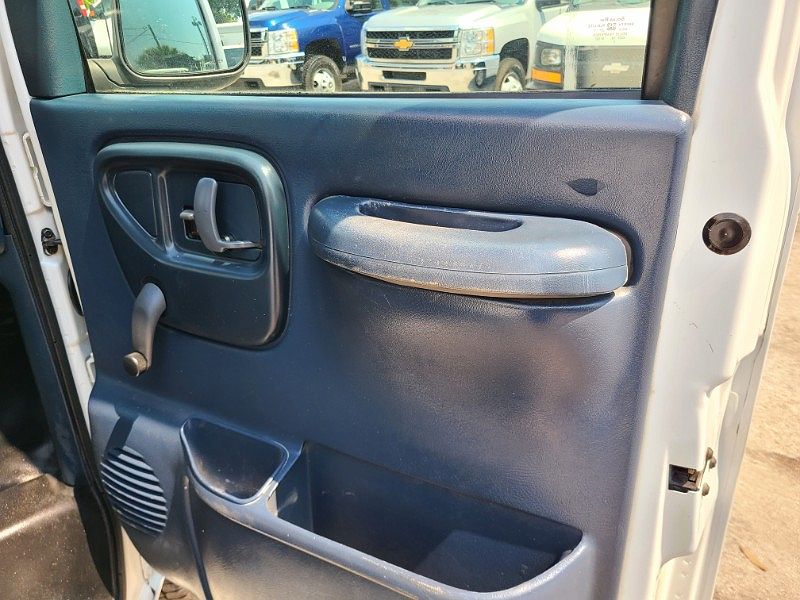 1997 Chevrolet Express 3500 image 14