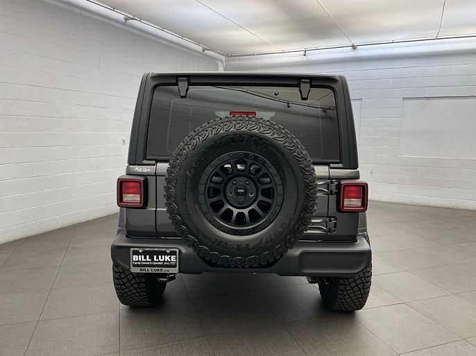 2025 Jeep Wrangler