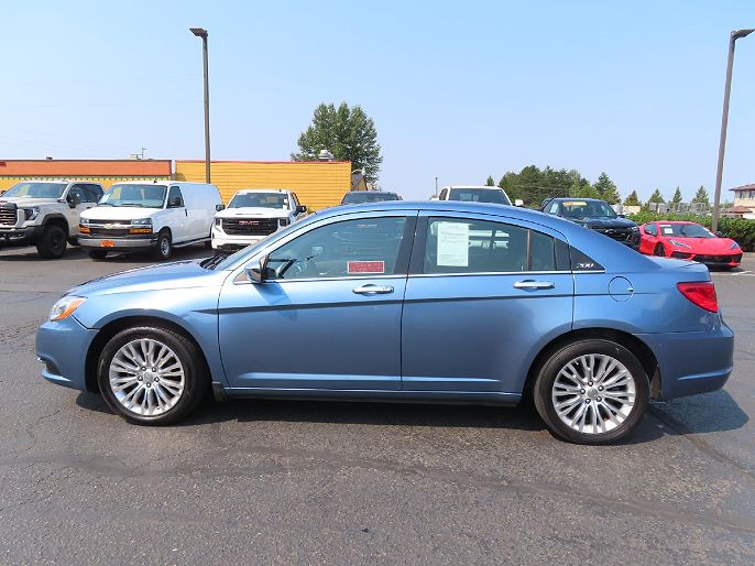 2011 Chrysler 200