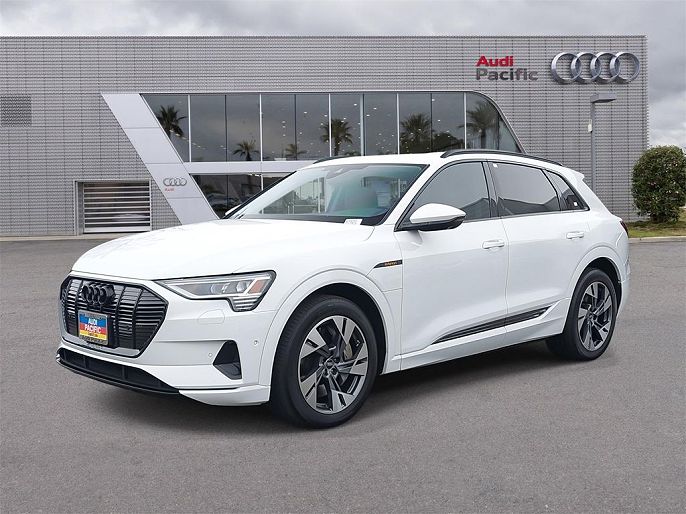 2022 Audi e-tron