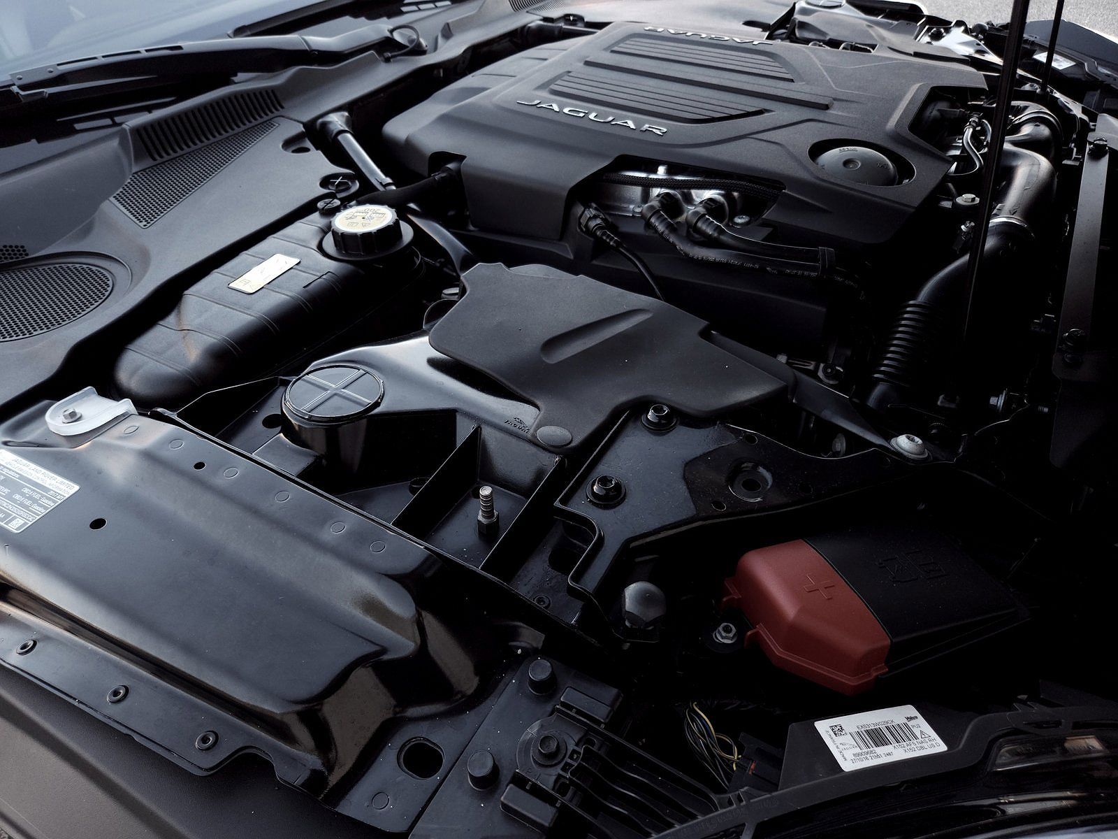 2017 Jaguar F-Type S image 40