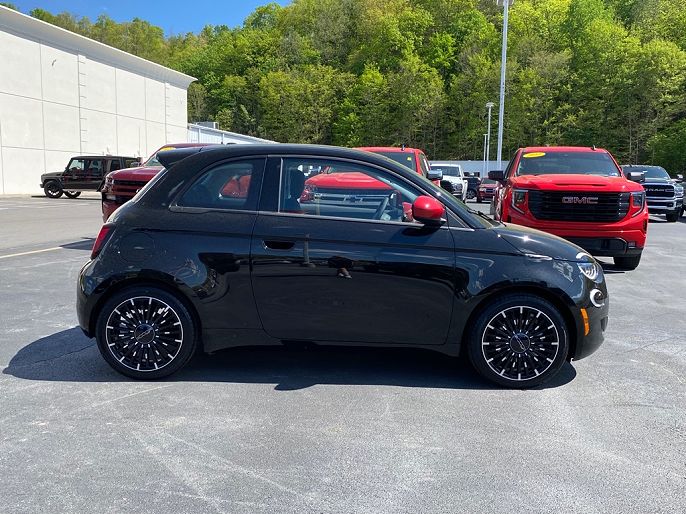 2024 Fiat 500e