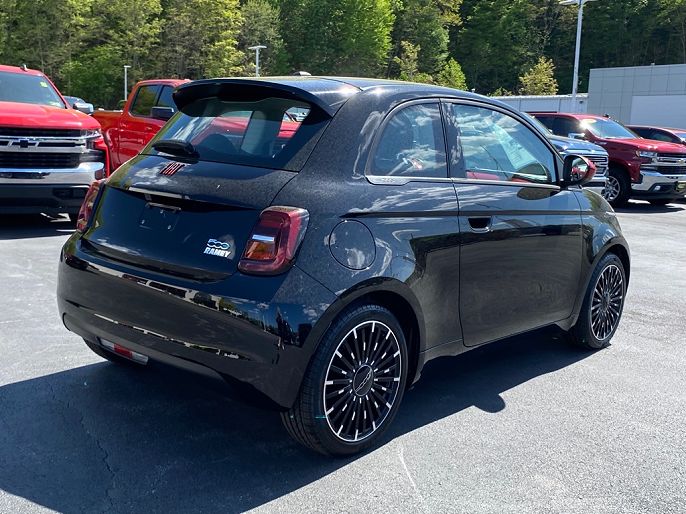 2024 Fiat 500e