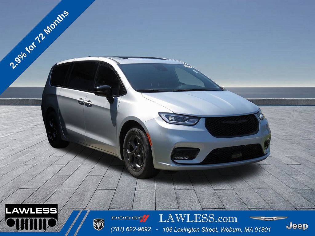 2023 Chrysler Pacifica Limited image 0