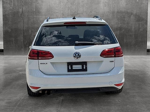 2016 Volkswagen Golf Limited Edition image 5