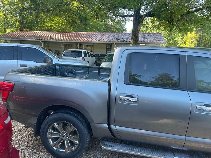 2017 Nissan Titan
