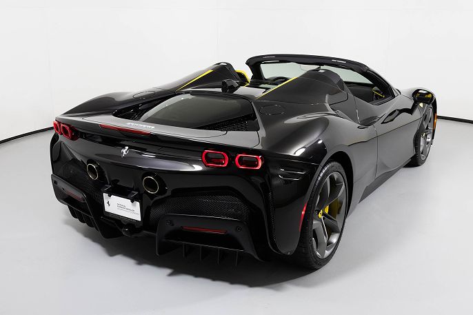 2025 Ferrari SF90