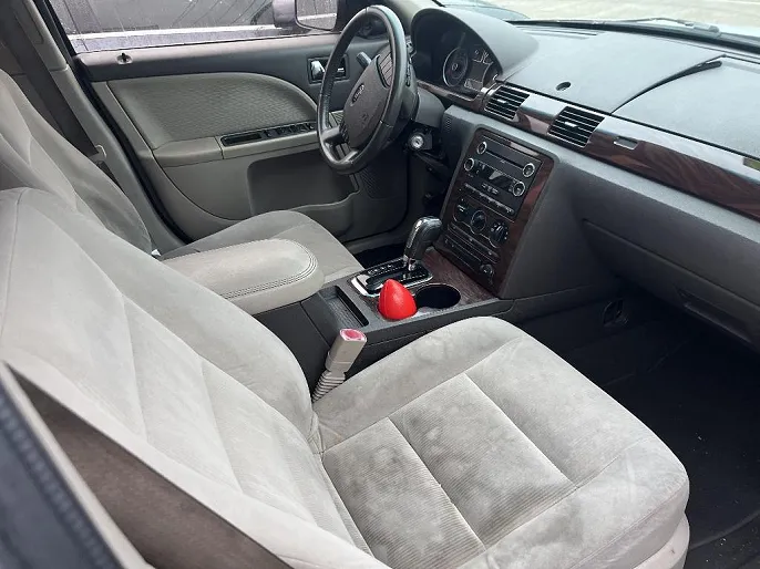 2008 Ford Taurus