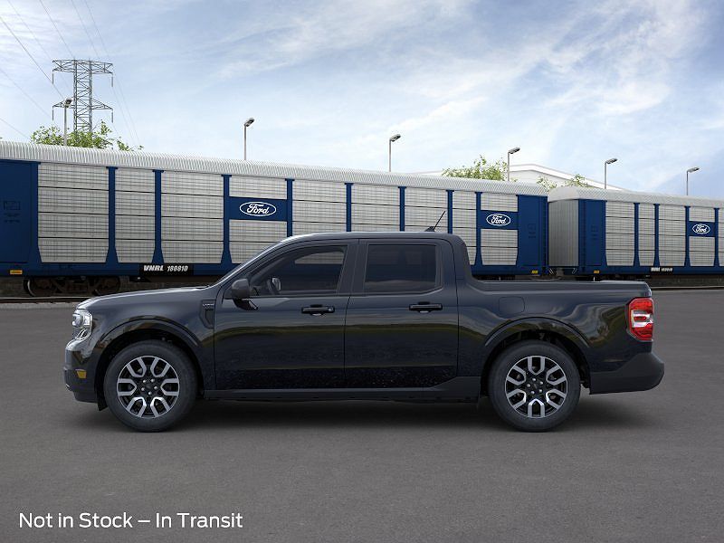 2024 Ford Maverick Lariat image 2