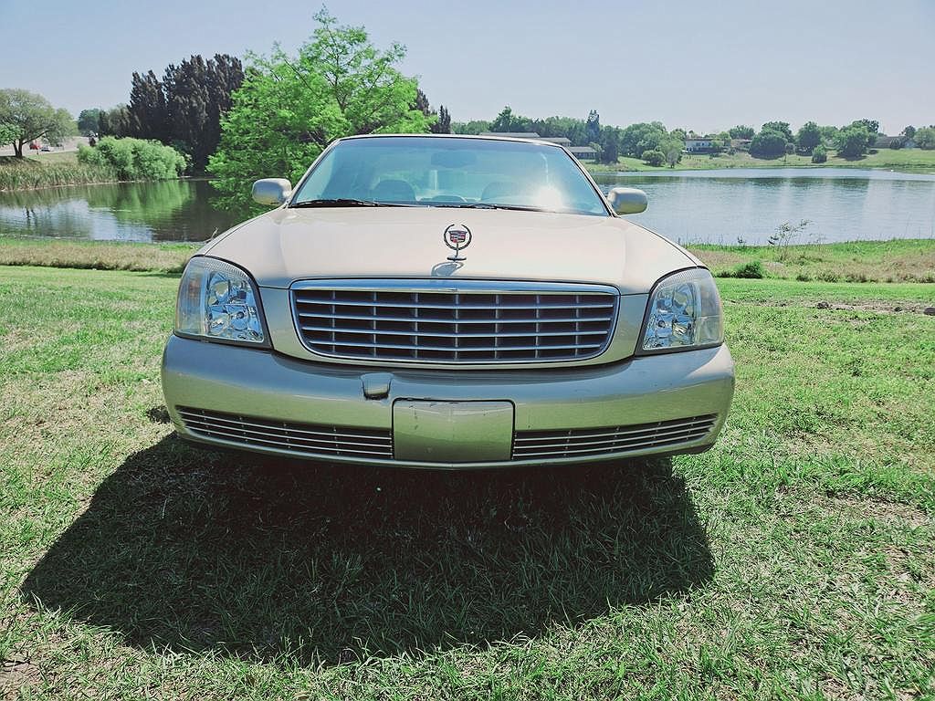 2005 Cadillac DeVille null image 1