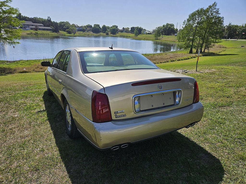 2005 Cadillac DeVille null image 5