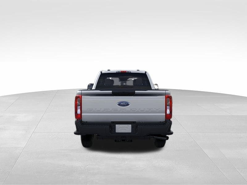 2024 Ford F-350 XL image 4
