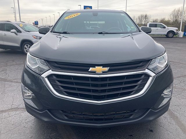 2018 Chevrolet Equinox LT image 1