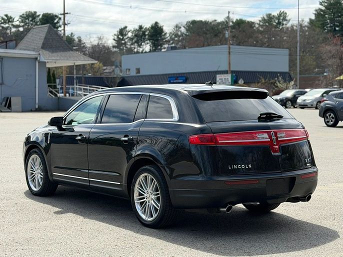 2015 Lincoln MKT