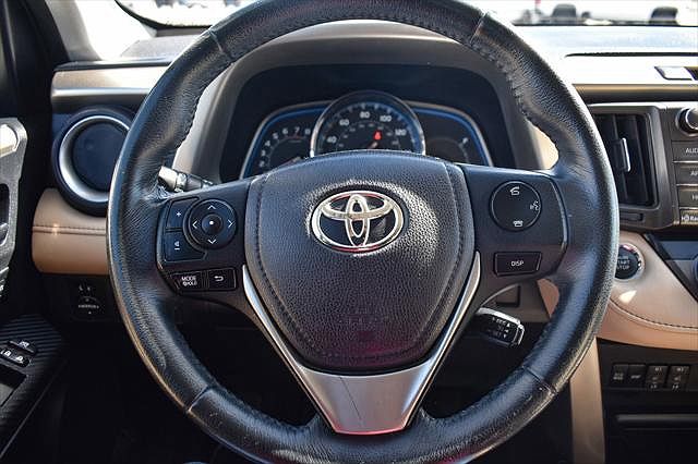 2014 Toyota RAV4 Limited Edition image 24