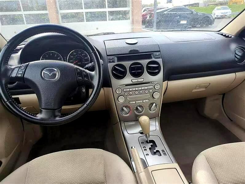 2005 Mazda Mazda6 i image 6