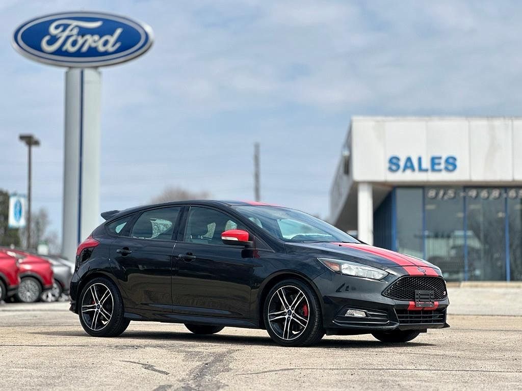 2015 Ford Focus ST image 0