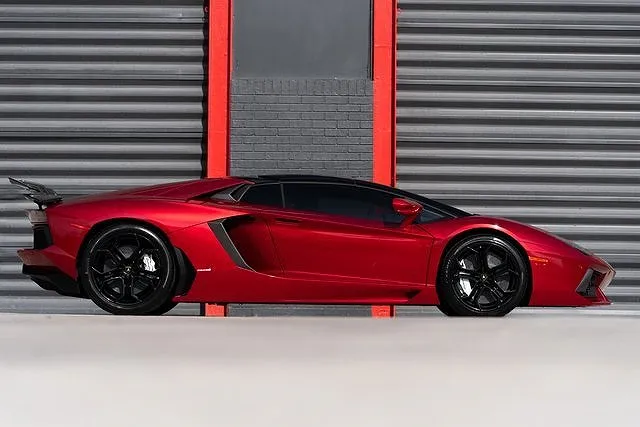 2016 Lamborghini Aventador
