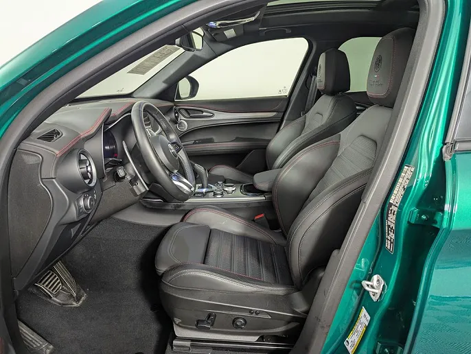 2025 Alfa Romeo Stelvio