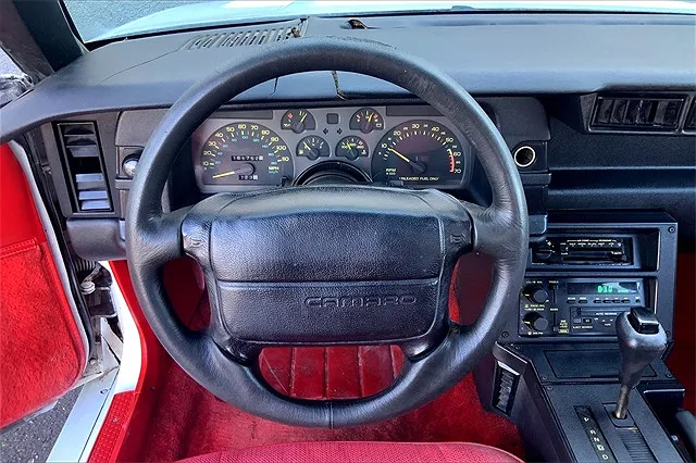 1992 Chevrolet Camaro RS image 3
