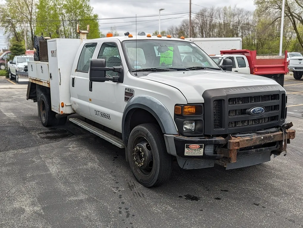 2009 Ford F-550 XL image 2