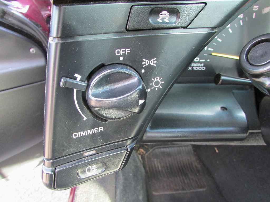 1995 Chevrolet Corvette null image 5