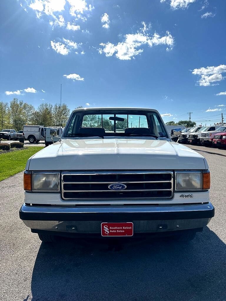 1990 Ford F-150 null image 2