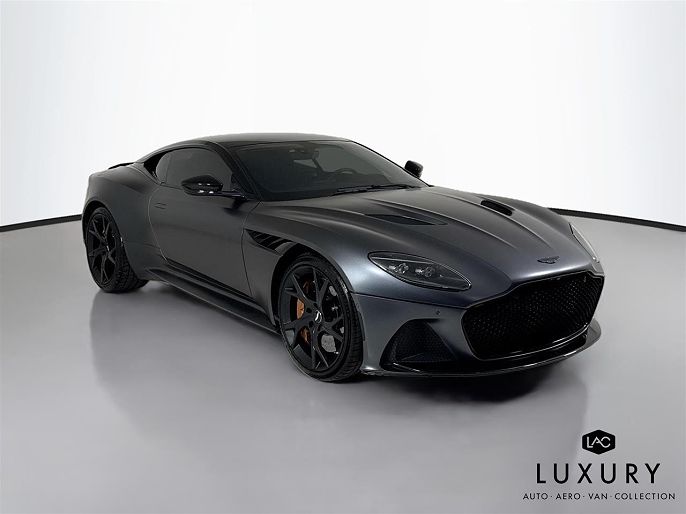 2019 Aston Martin DBS