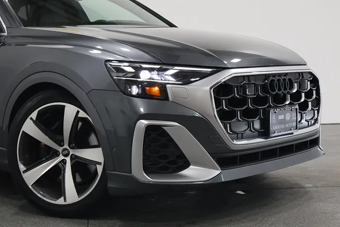 2024 Audi SQ8