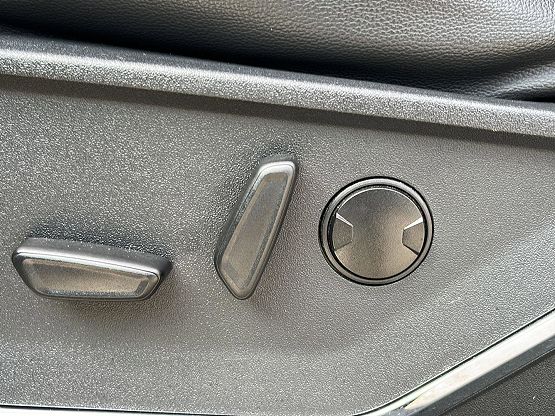 2023 Ford F-250 Lariat photo 9