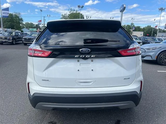 2022 Ford Edge