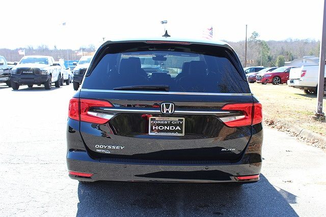 2023 Honda Odyssey Elite image 3
