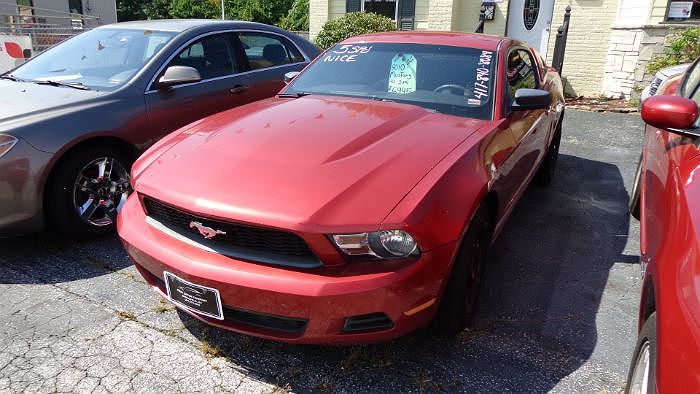2010 Ford Mustang null image 0