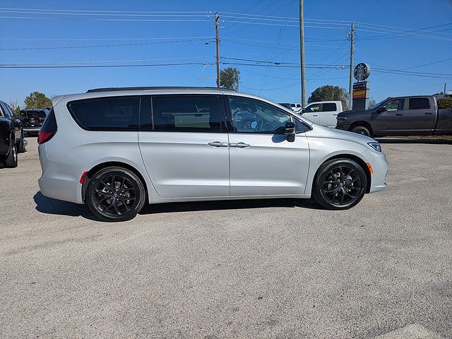 2026 Chrysler Pacifica