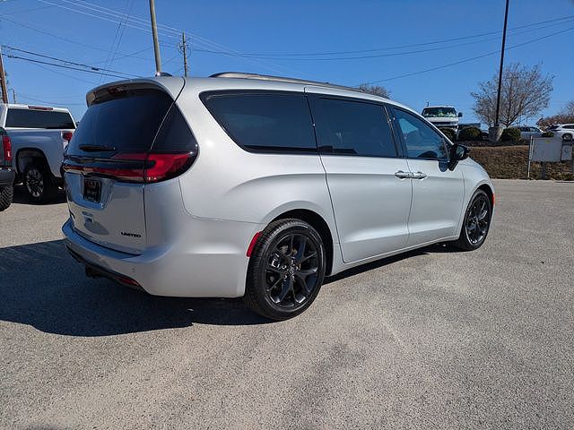 2026 Chrysler Pacifica