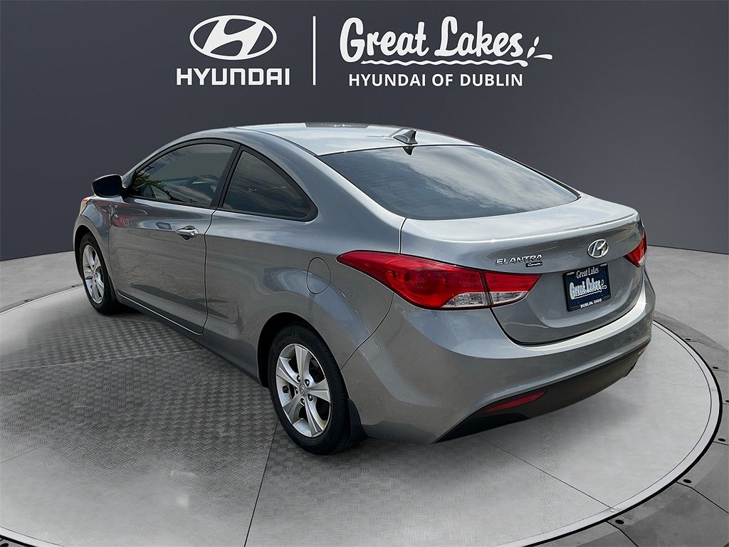 2013 Hyundai Elantra GS image 2