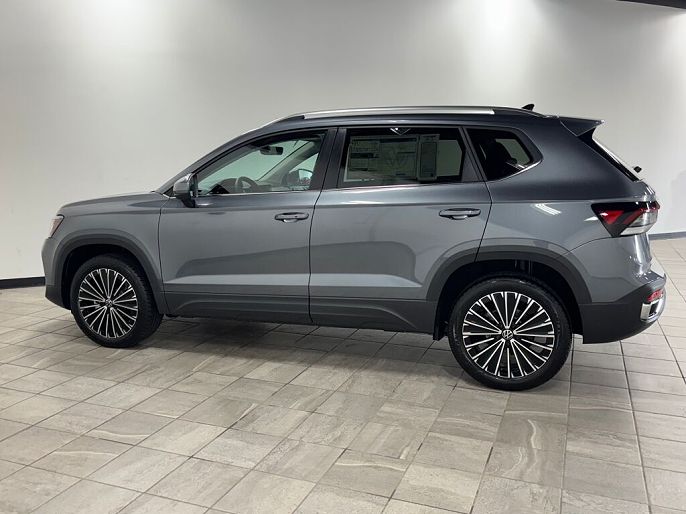 2025 Volkswagen Taos