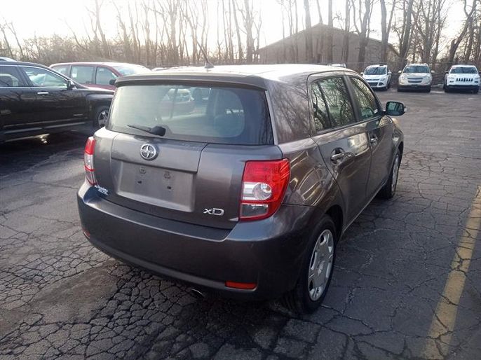 2010 Scion xD