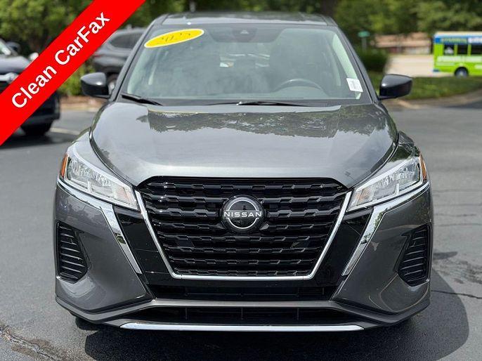 2025 Nissan Kicks