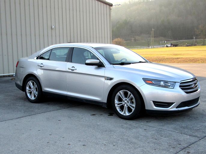2015 Ford Taurus