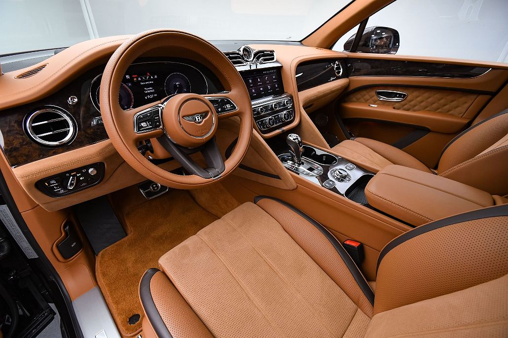 2023 Bentley Bentayga Speed image 1