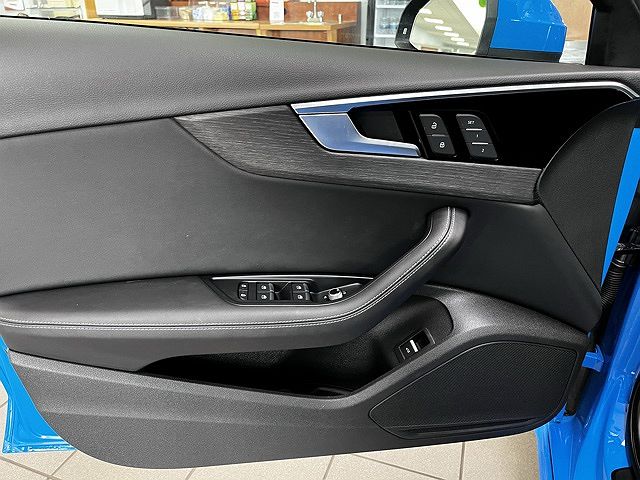 2022 Audi A4 Premium Plus image 4