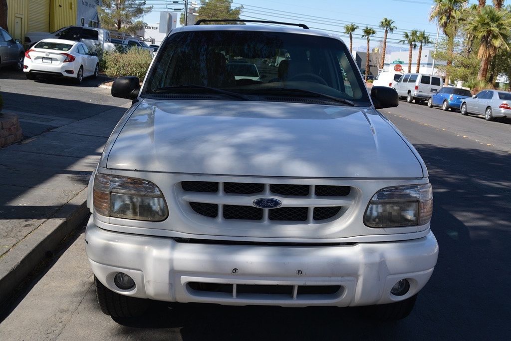 1999 Ford Explorer Limited Edition image 1