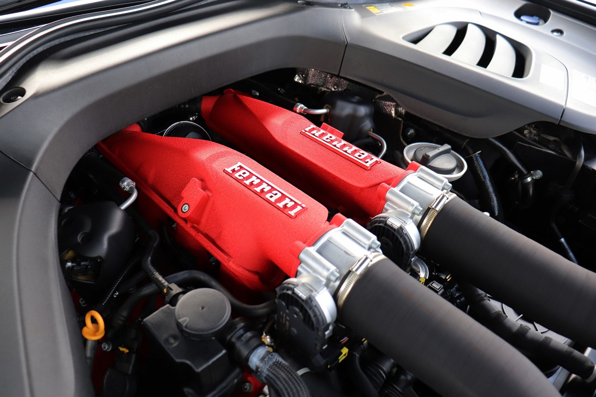 2019 Ferrari GTC4Lusso T image 39