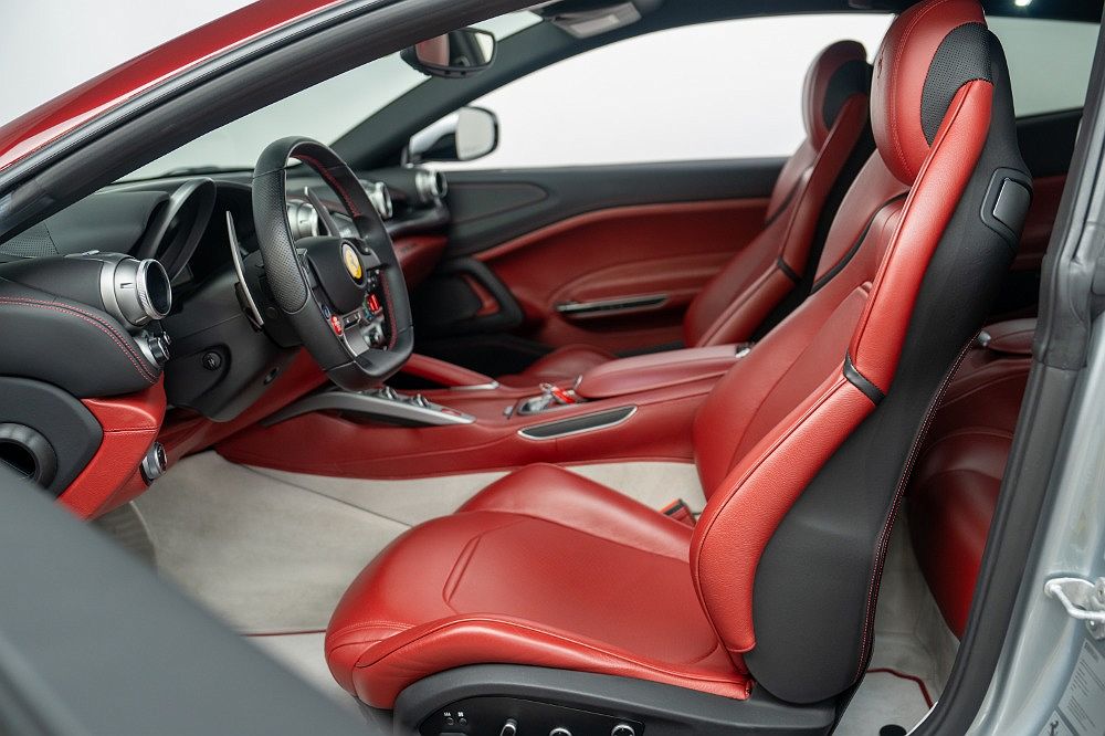 2018 Ferrari GTC4Lusso null image 1