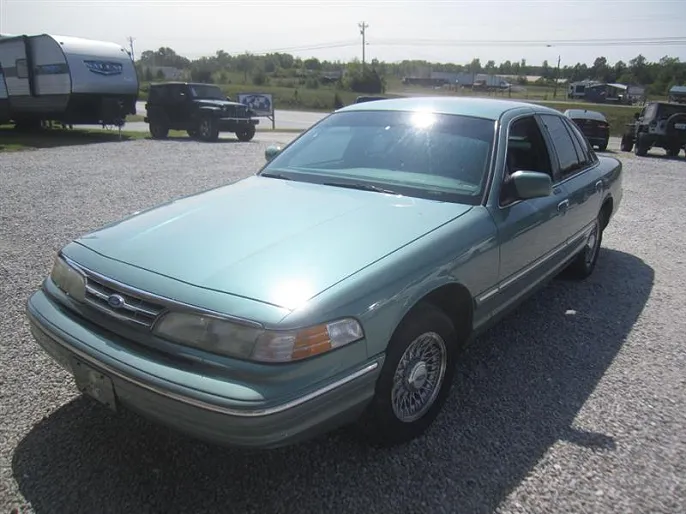 1997 Ford Crown Victoria