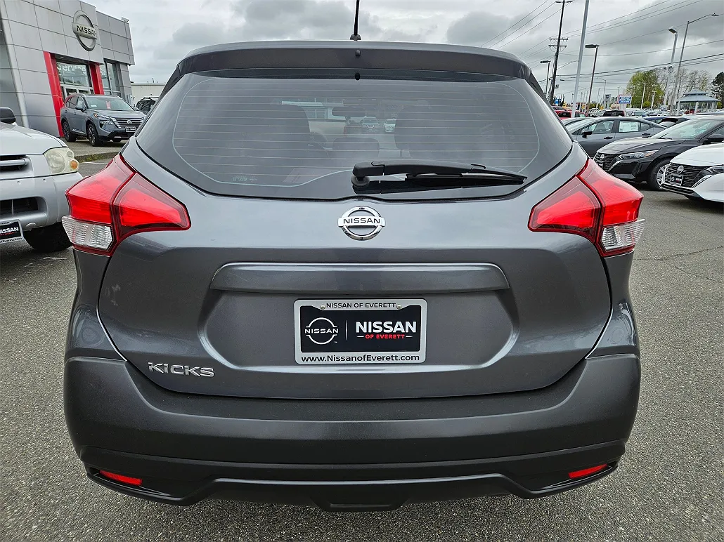 2019 Nissan Kicks S image 3