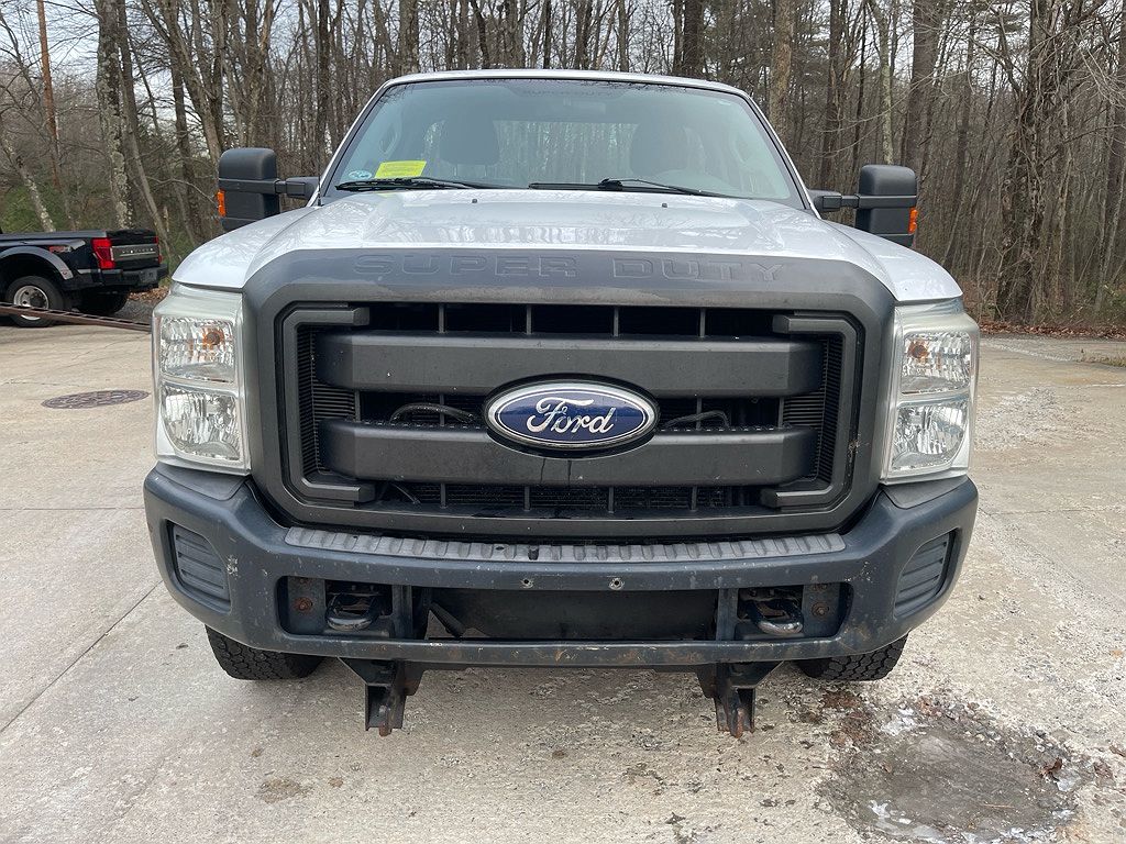 2011 Ford F-250 null image 3