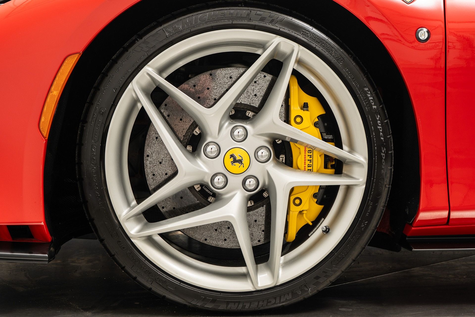 2021 Ferrari F8 Tributo null image 8