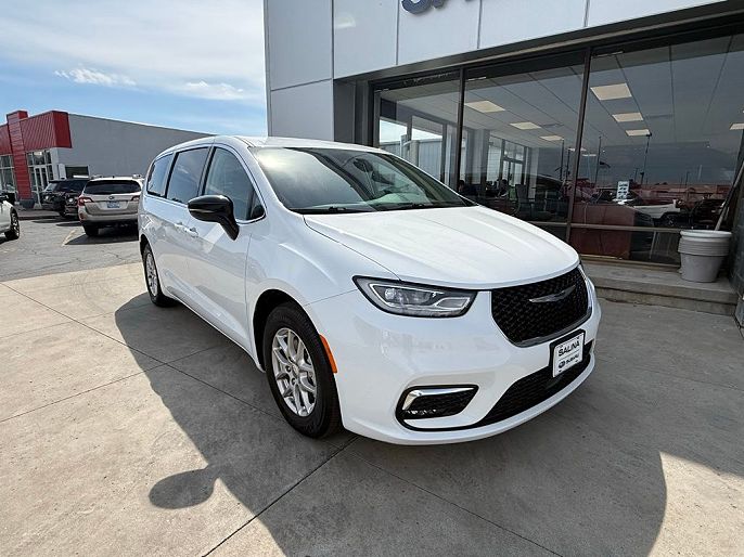 2024 Chrysler Pacifica